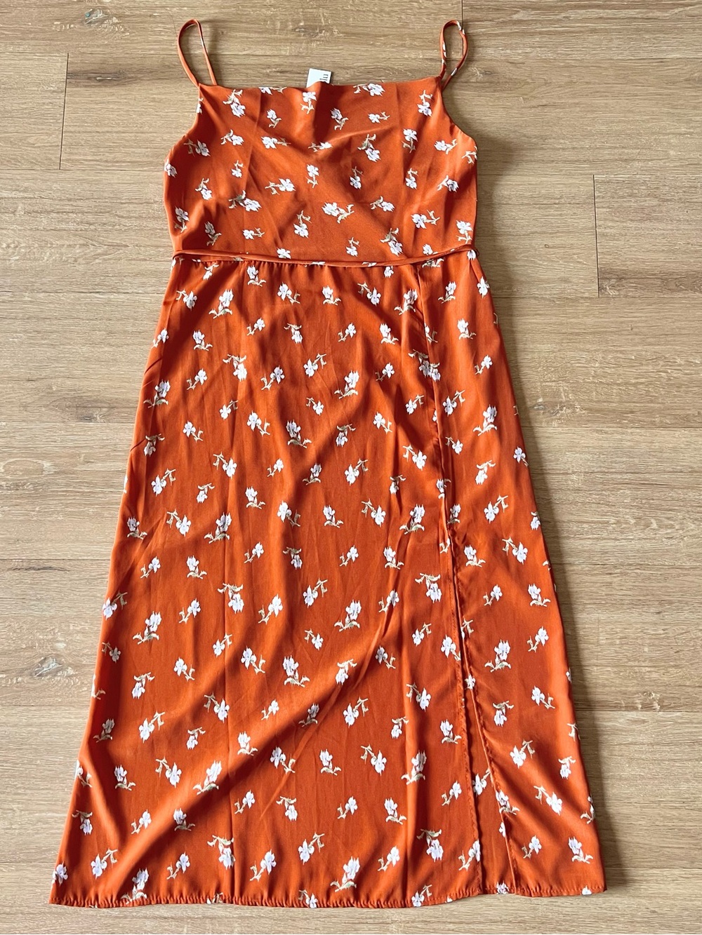NWT Endless Blu Women’s Floral Slip Dress Size Medium
